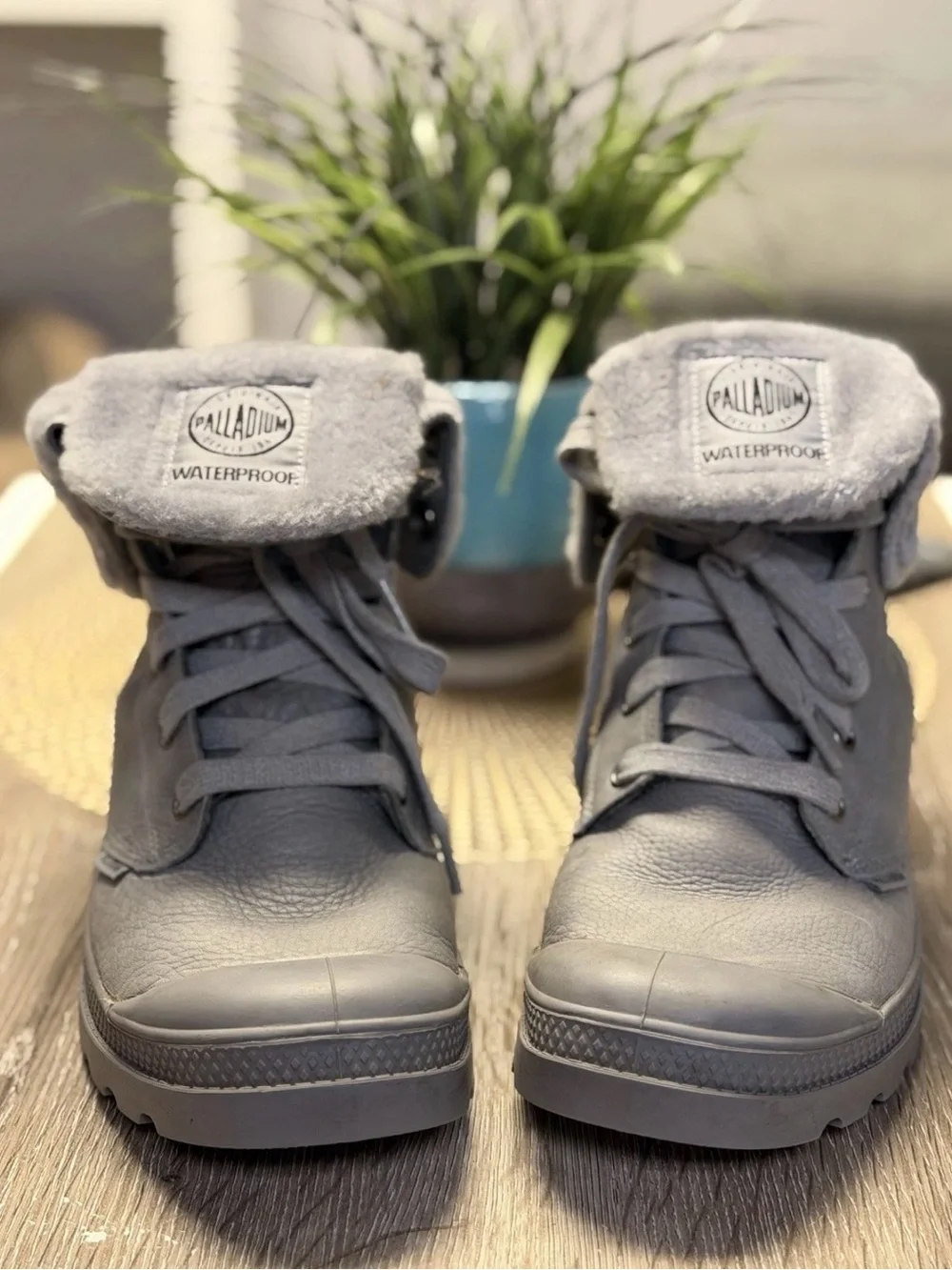 Palladium Baggy Leather Gusset Boots Grey Shearling Fur Lined Winter Men’s Sz 9
